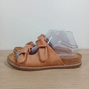 Eurosoft Sandals Women 8.5 Tan Leather Slide Flat Bow Comfort Casual Summer